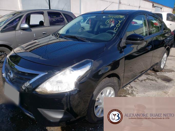 NISSAN VERSA 18/18