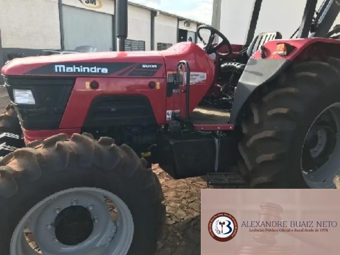 TRATOR MAHINDRA 8000S