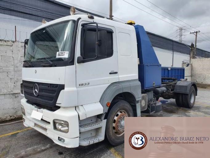 MERCEDES BENZ AXOR 1933 06/06