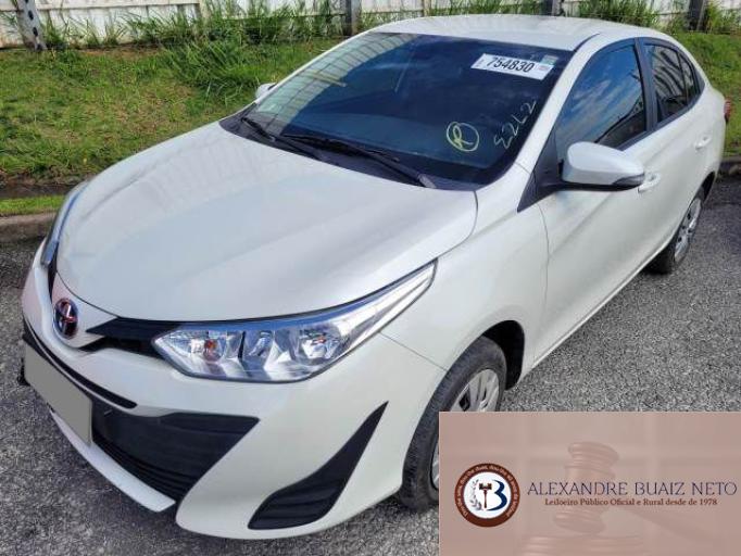 TOYOTA YARIS SEDAN 20/20