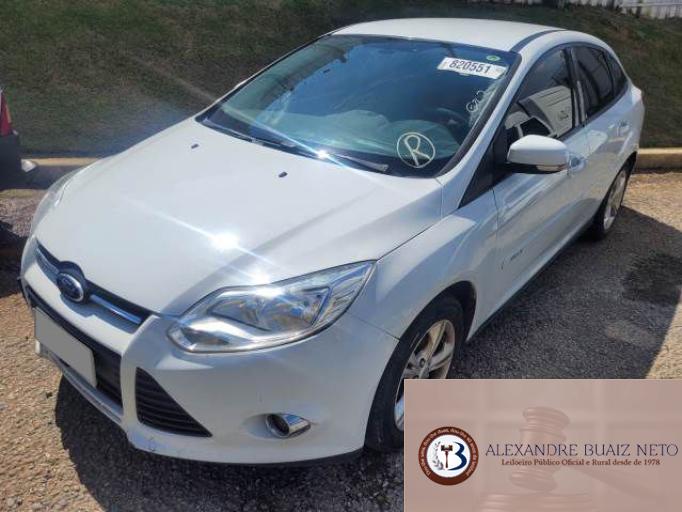 FORD FOCUS SEDAN 15/16