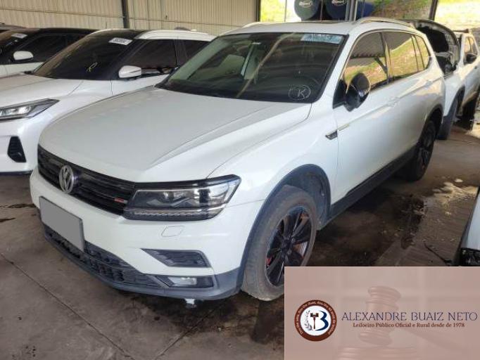 VOLKSWAGEN TIGUAN 19/19