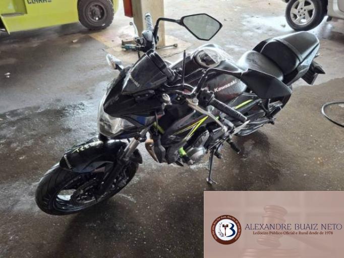 KAWASAKI Z650 18/18